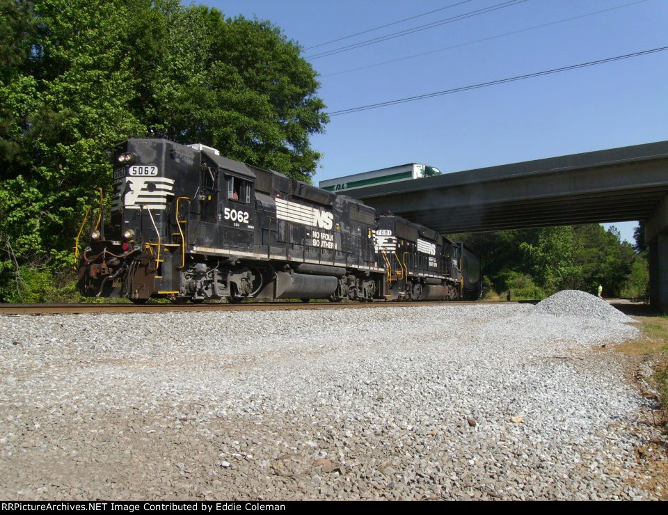 NS 5062 (GP38-2)